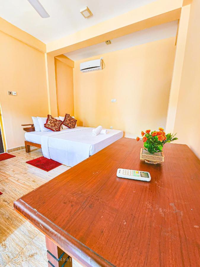 Jay'S Avenue Hotel Udawalawe Exterior photo